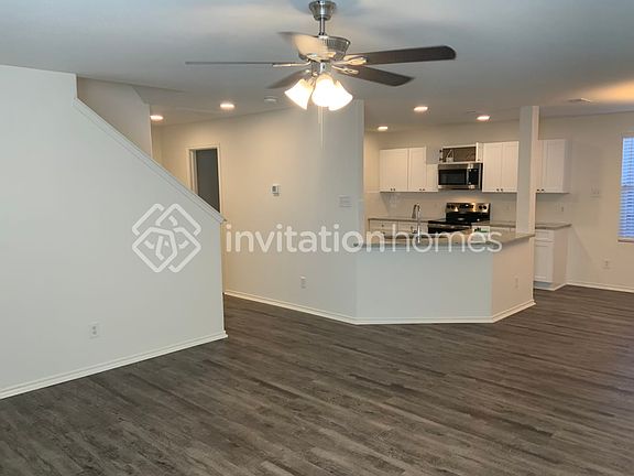 3rd image of 3601 San Lucas Ln