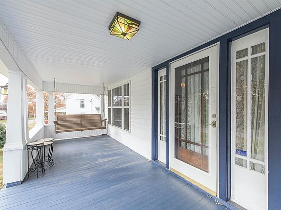 3rd image of 605 N Lexington Ave
