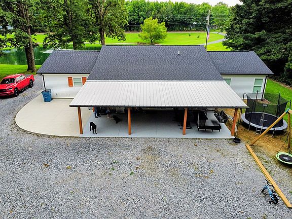 4th image of 1465 Crews Rd