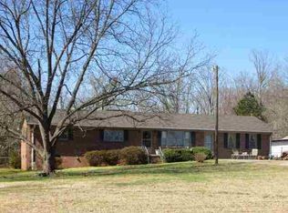 737 Bethesda Rd, Spartanburg, SC 29302