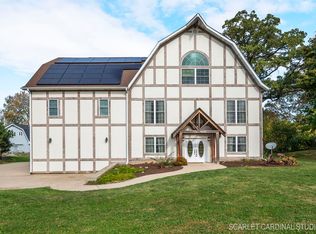 9439 Corneils Rd, Bristol, IL 60512