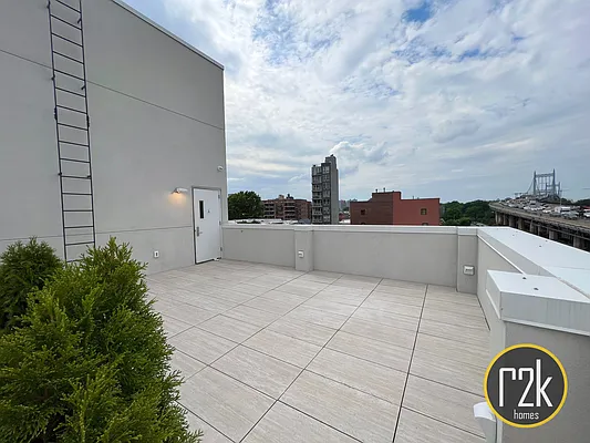 Rented by Realty 2000 Corp | media 25