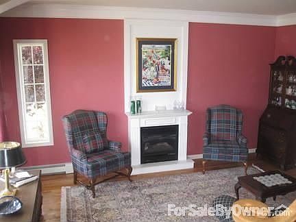 Living room with gas fireplace