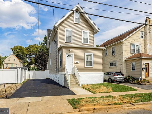 2nd image of 259 Hirst Ave