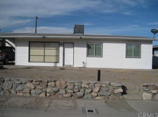 1933 Luna Vis, Needles, CA 92363