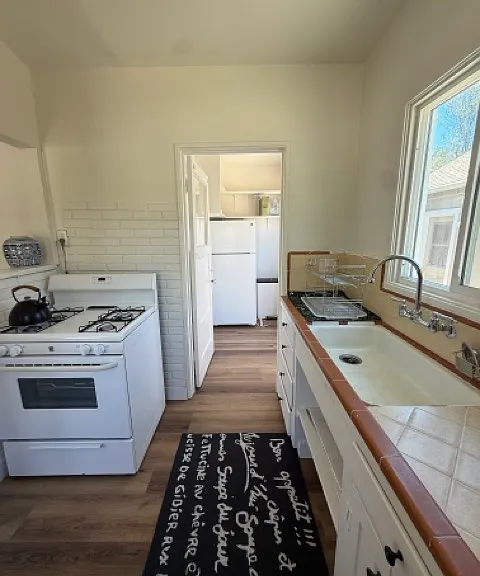 1705 Mountain Ave — Photo 5