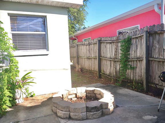 5th image of 124 146th Ave E #A