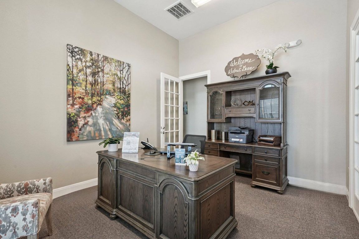 Leasing office