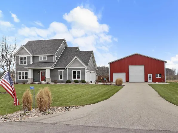 27227 Dover View LANE, Waterford, WI 53185