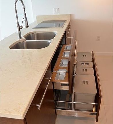 4th image of 495 Brickell Ave APT 3809