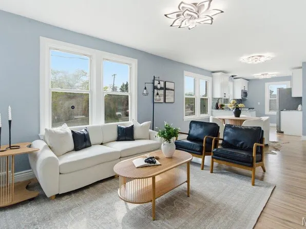 8824 Lawn Ave, Saint Louis, MO 63144