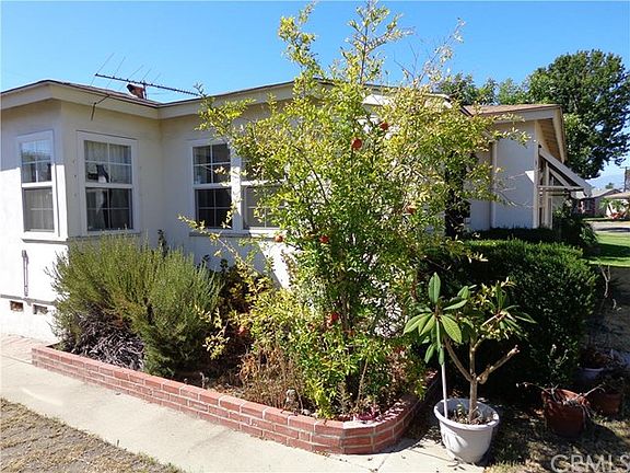 4th image of 7637 Danby Ave