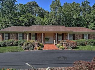 2617 Suffolk St, Kingsport, TN 37660