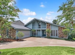 235 Villere Dr, Destrehan, LA 70047
