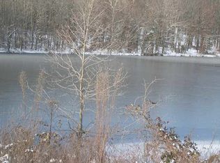 4522 Gander Rd, Elberfeld, IN 47613