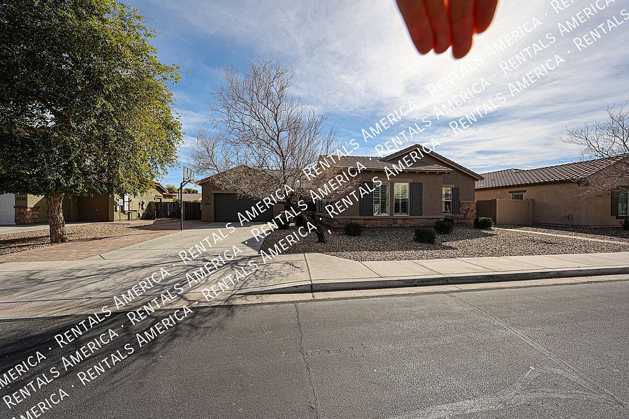 1st image of 1935 W Sparrow Dr