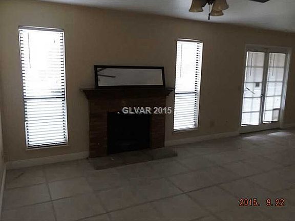 2nd image of 111 Bass Dr Unit B