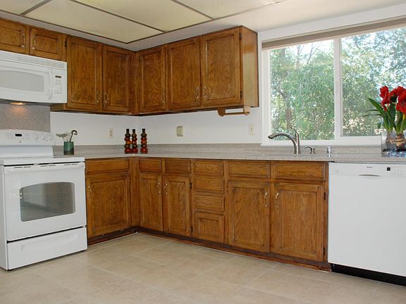 3rd image of 7016 Avenida La Costa NE