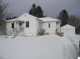 517 W College St, Duluth, MN 55811