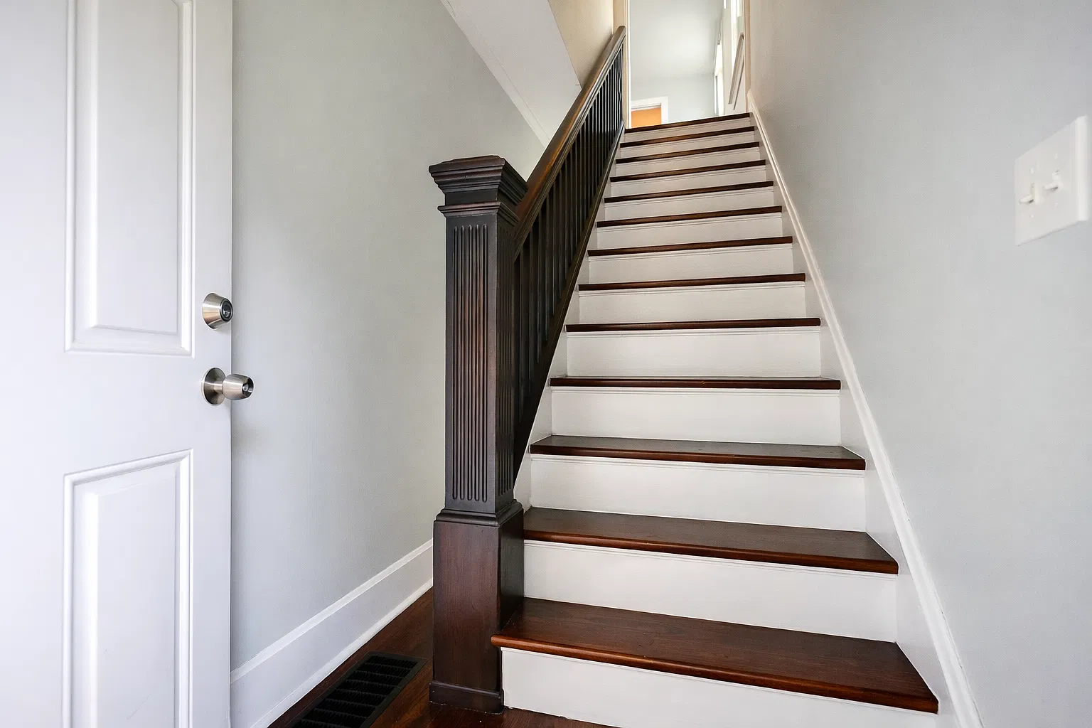 600 De Votie Ave — Photo 3