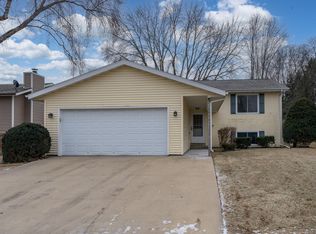 1008 41st St NW, Rochester, MN 55901