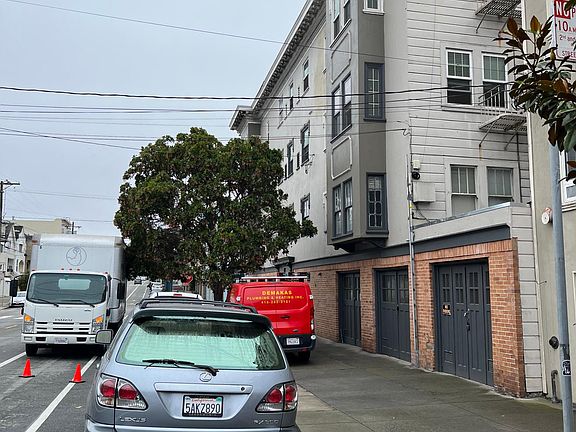 4th image of 1309 Anza St #7