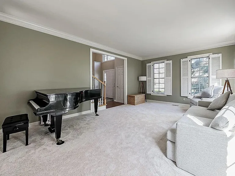 22646 Autumn Park Blvd — Photo 12