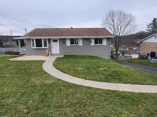 24 Brenda Ave, Jeannette, PA 15644