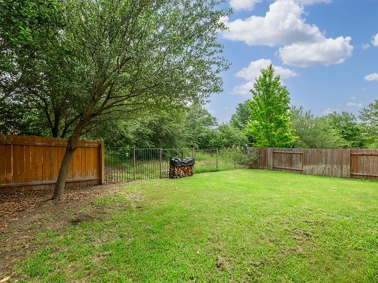18404 Deleon Bayou Ln — Photo 15
