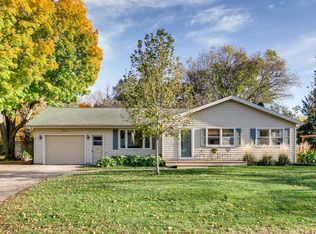 1339 Prairie St, Chaska, MN 55318
