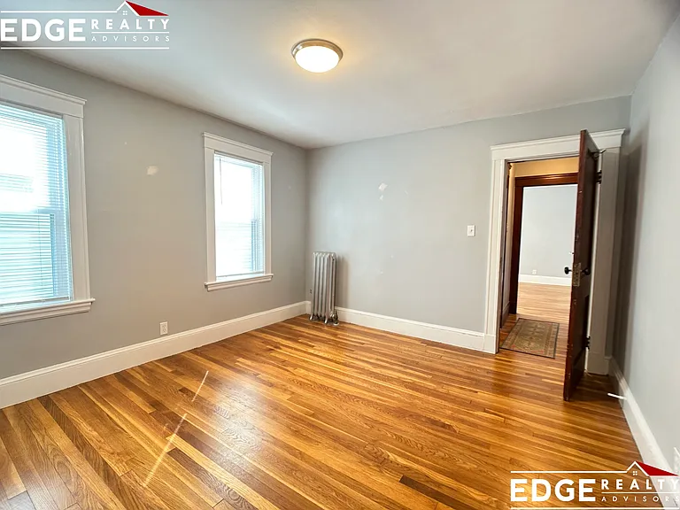 15 Laurel St #1 — Photo 8