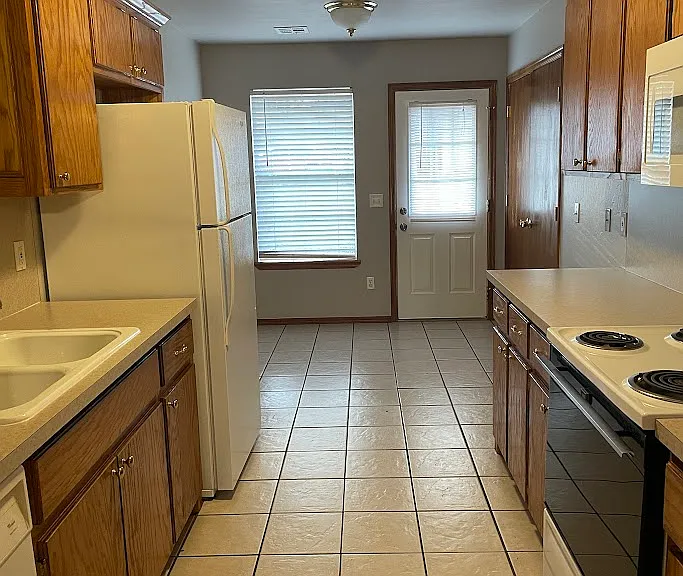 509 N Harrison Ave — Photo 4