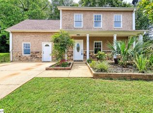5 Diamond Hill Ct, Greer, SC 29651