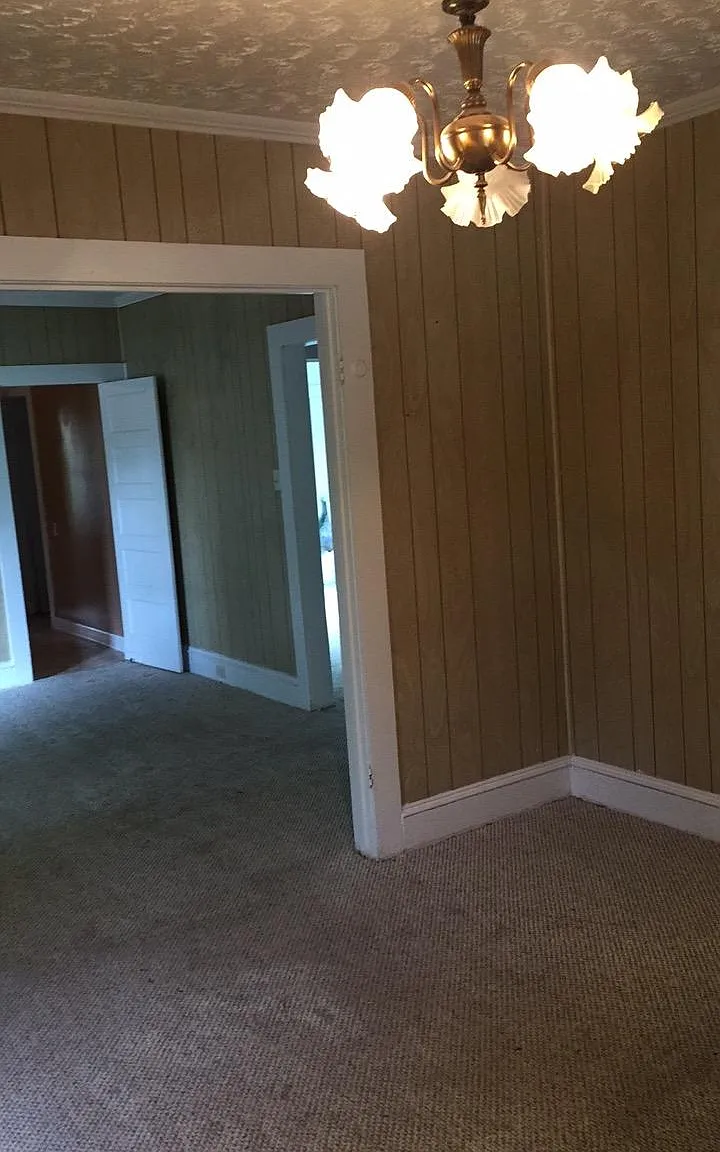 3 bed, 864 sqft, $852 — Photo 4