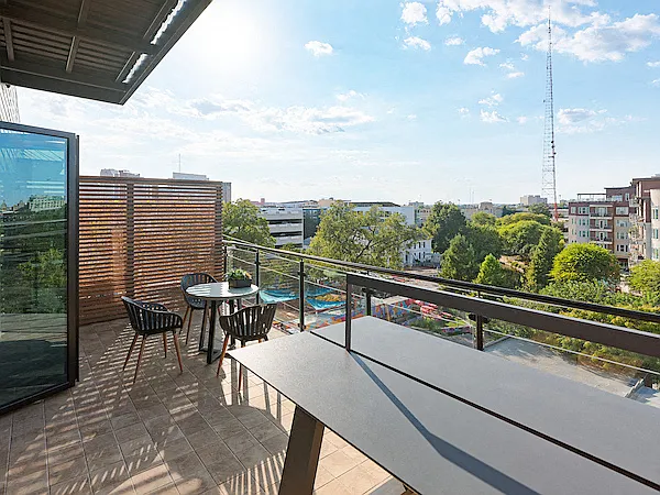 The Flats at River North — Photo 27