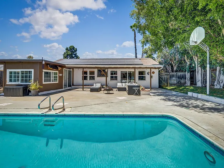 4191 Mount Everest Blvd — Photo 27
