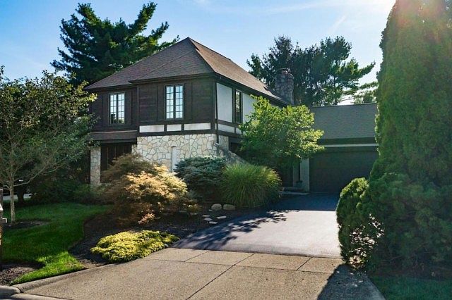 1st image of 347 Ashworth Ct