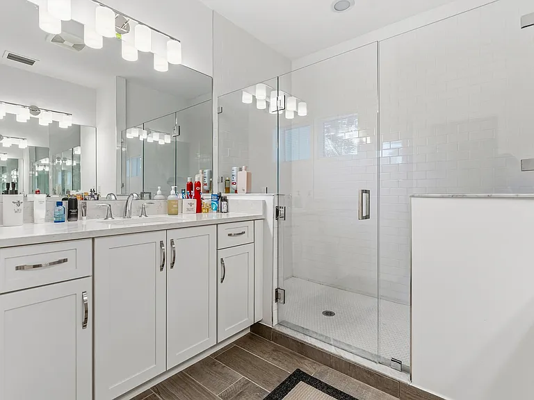 550 Parsons Way — Photo 17