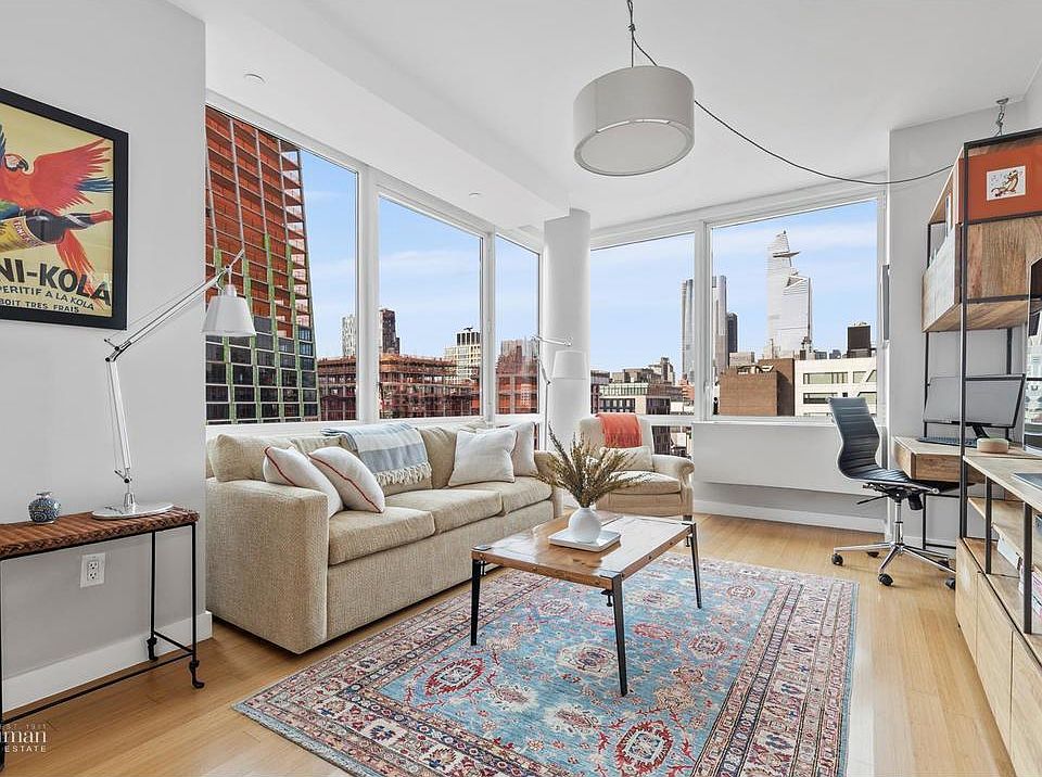 1st image of 450 W 17th St APT 1122