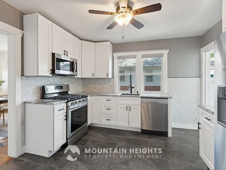 138 E Harvard Ave — Photo 9