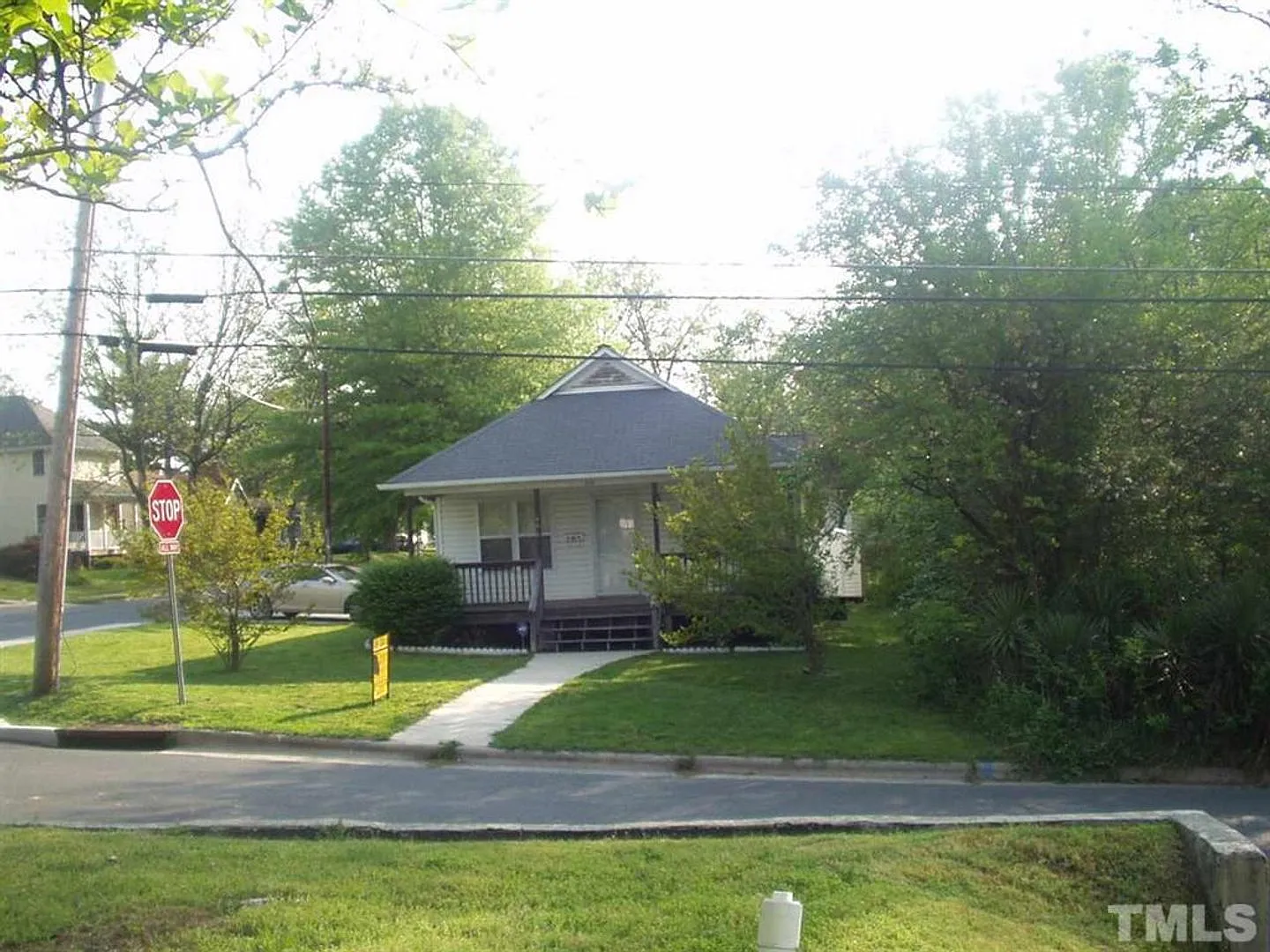 Be Ready for the UNC 2027-2028 School Year Now! & Be Minutes from Franklin Street! — Photo 1