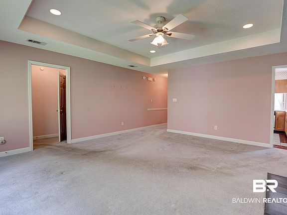 5th image of 211 Driftwood Ave
