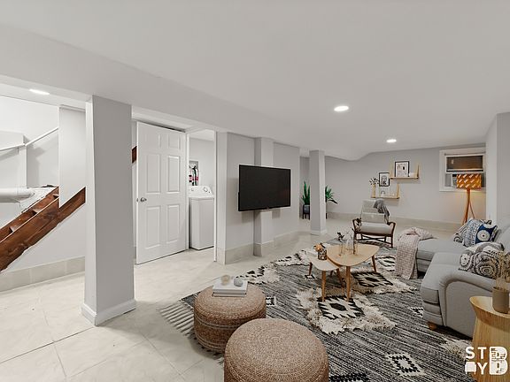 4th image of 99A Stuyvesant Ave #1R