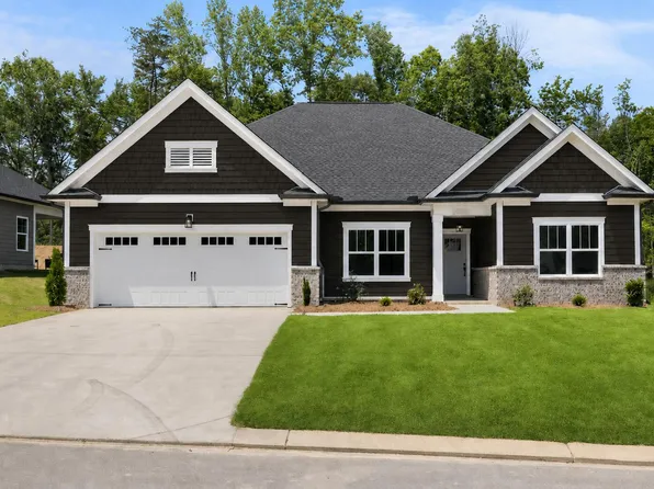 196 Winchester Dr #18, Rossville, GA 30741