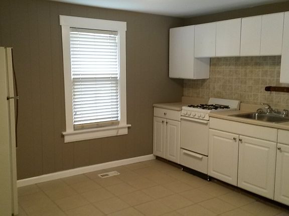5th image of 8233 Brenner Ave