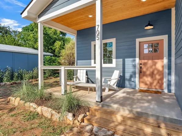 705 Flag Street, Llano, TX 78643