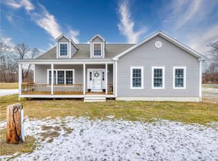 17 Hammertown Rd, Pine Plains, NY 12567