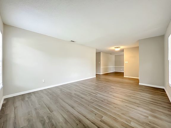 3rd image of 1072 Gould Pl