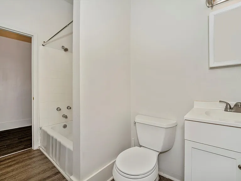 201 S Market St #1C — Photo 11