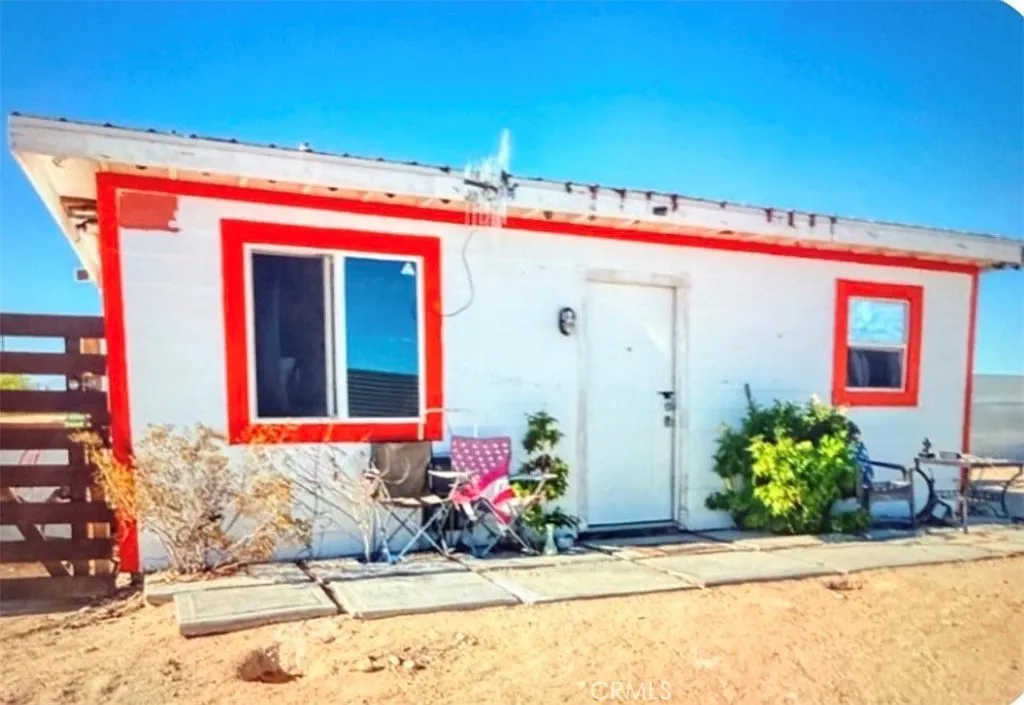 1 bed, 400 sqft, $1,100 — Photo 2